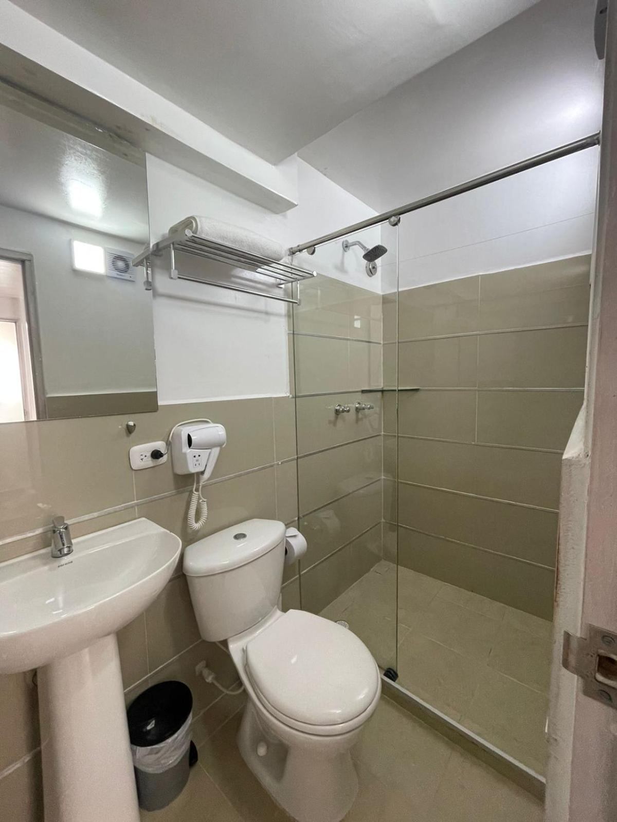 Hotel Hernandez Ctg 3*