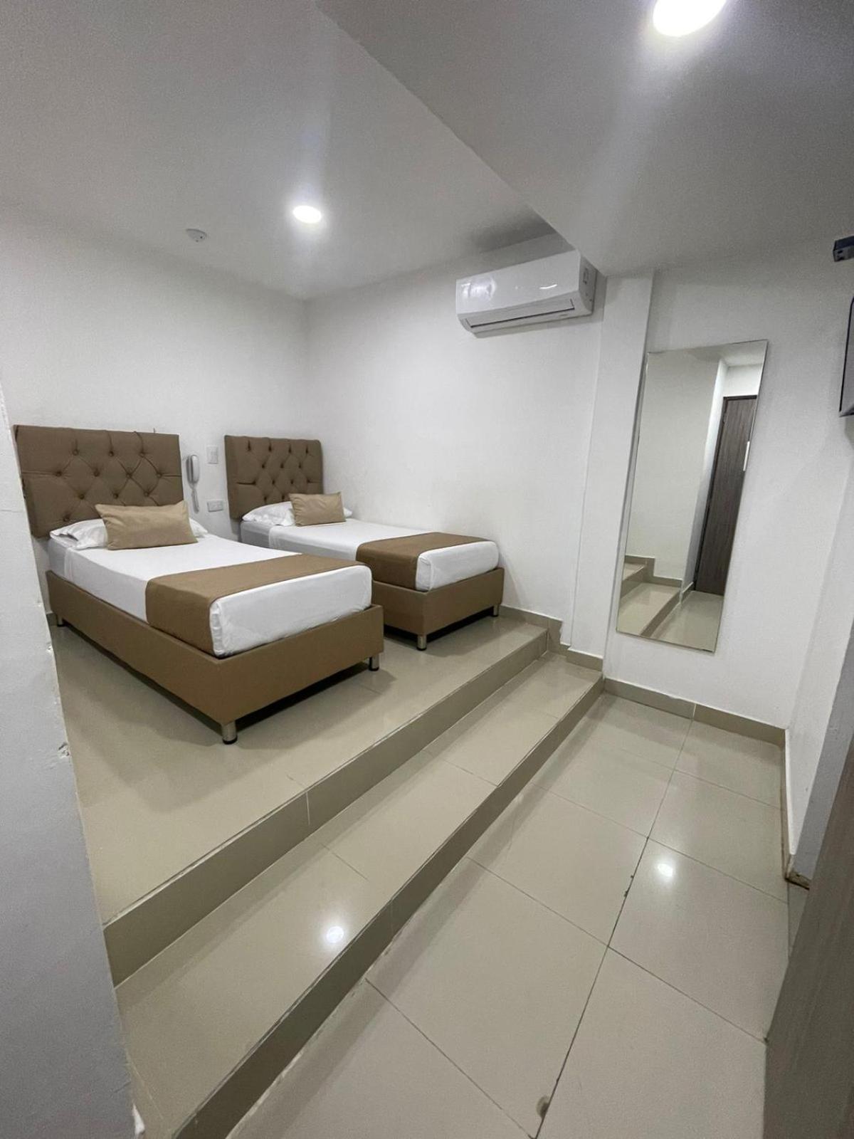 Hotel Hernandez Ctg 3*