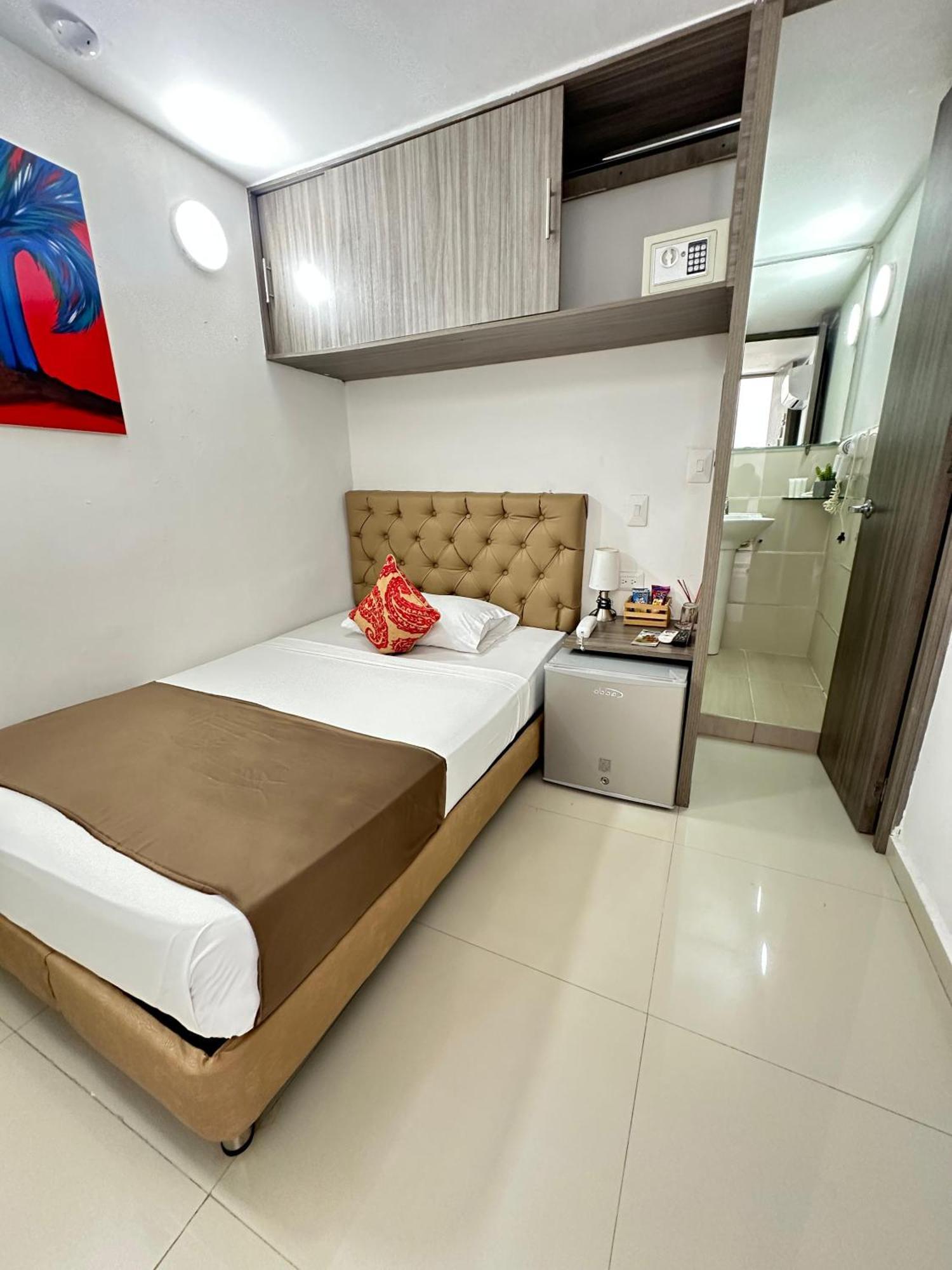 Hotel Hernandez Ctg 3*