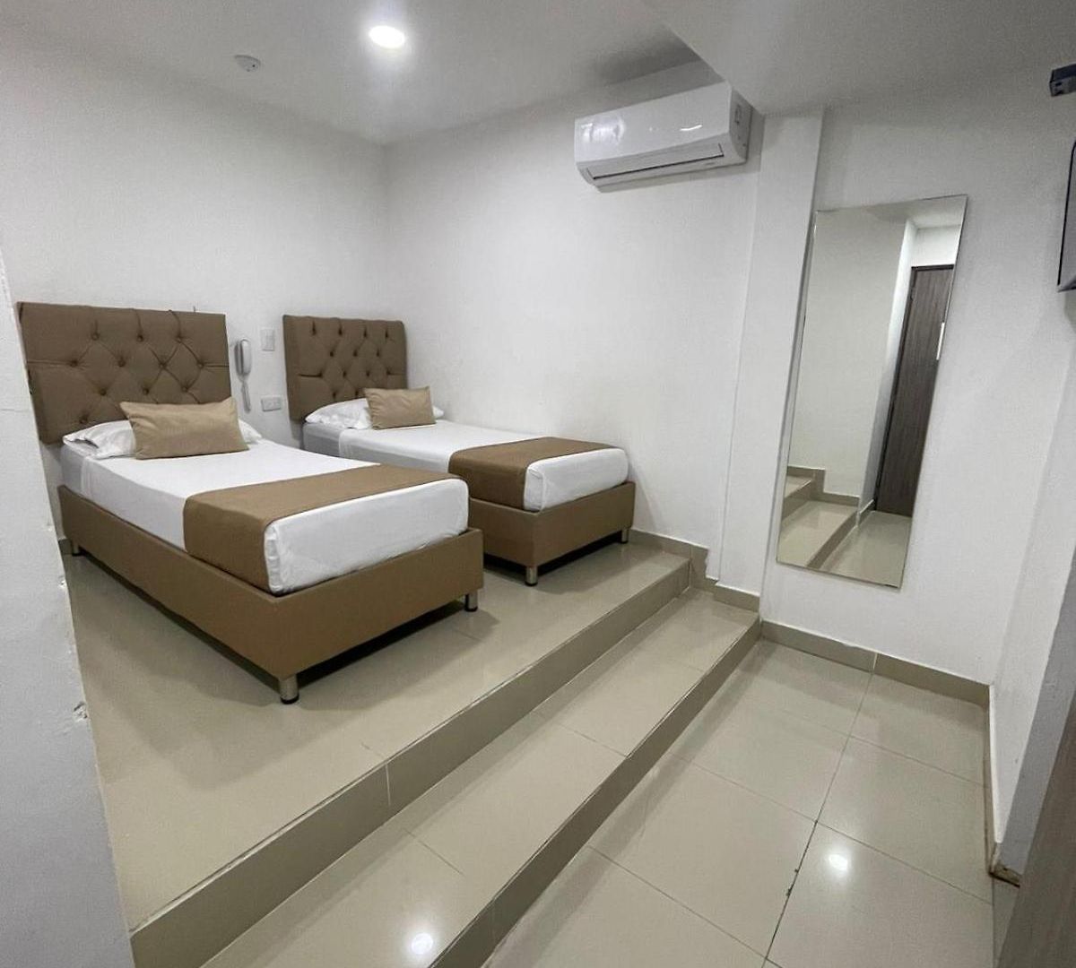 Hotel Hernandez Ctg 3*